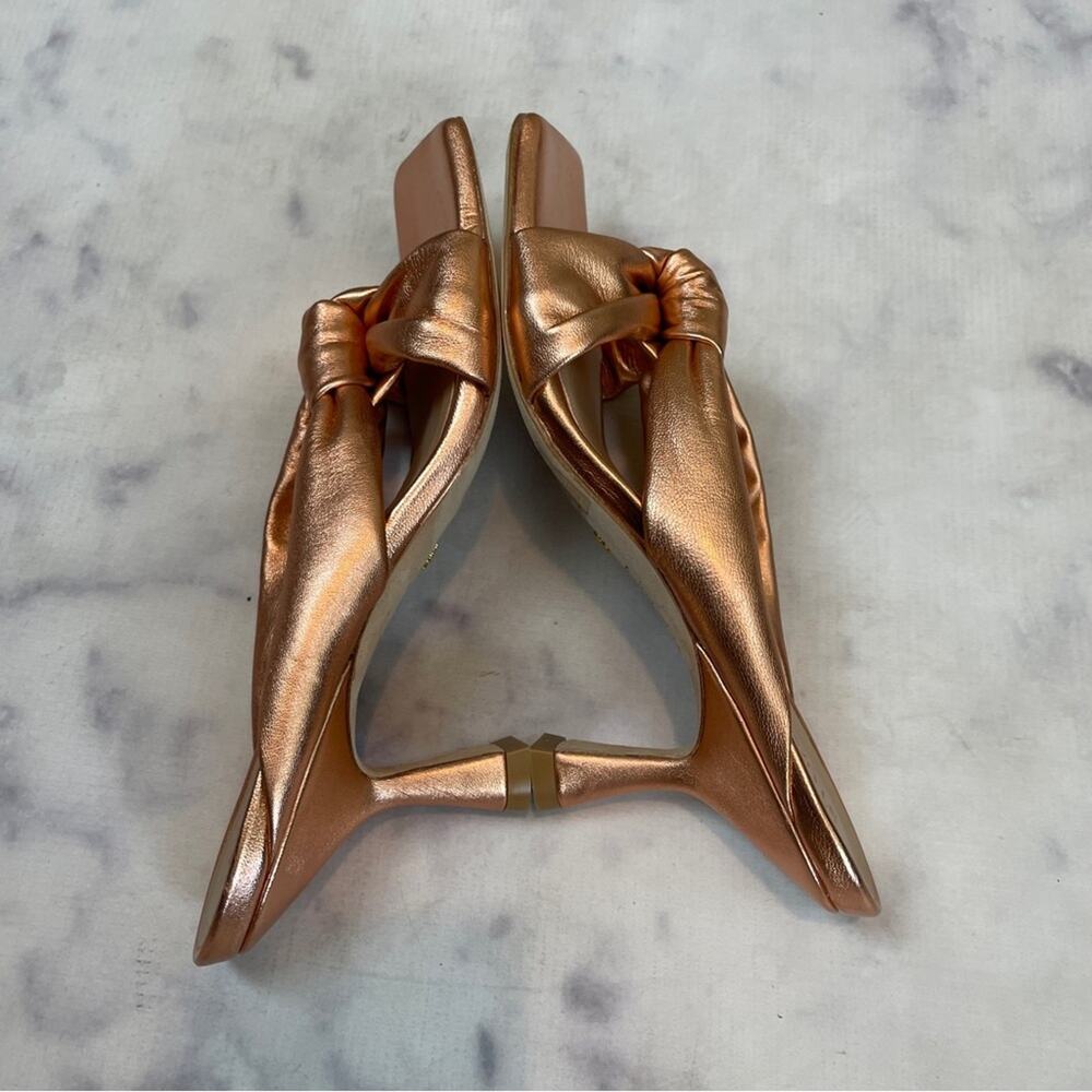 Stuart Weitzman Playa Metallic Knot Sandals Kitten Heel Mules Sz 7 - Picture 8 of 11